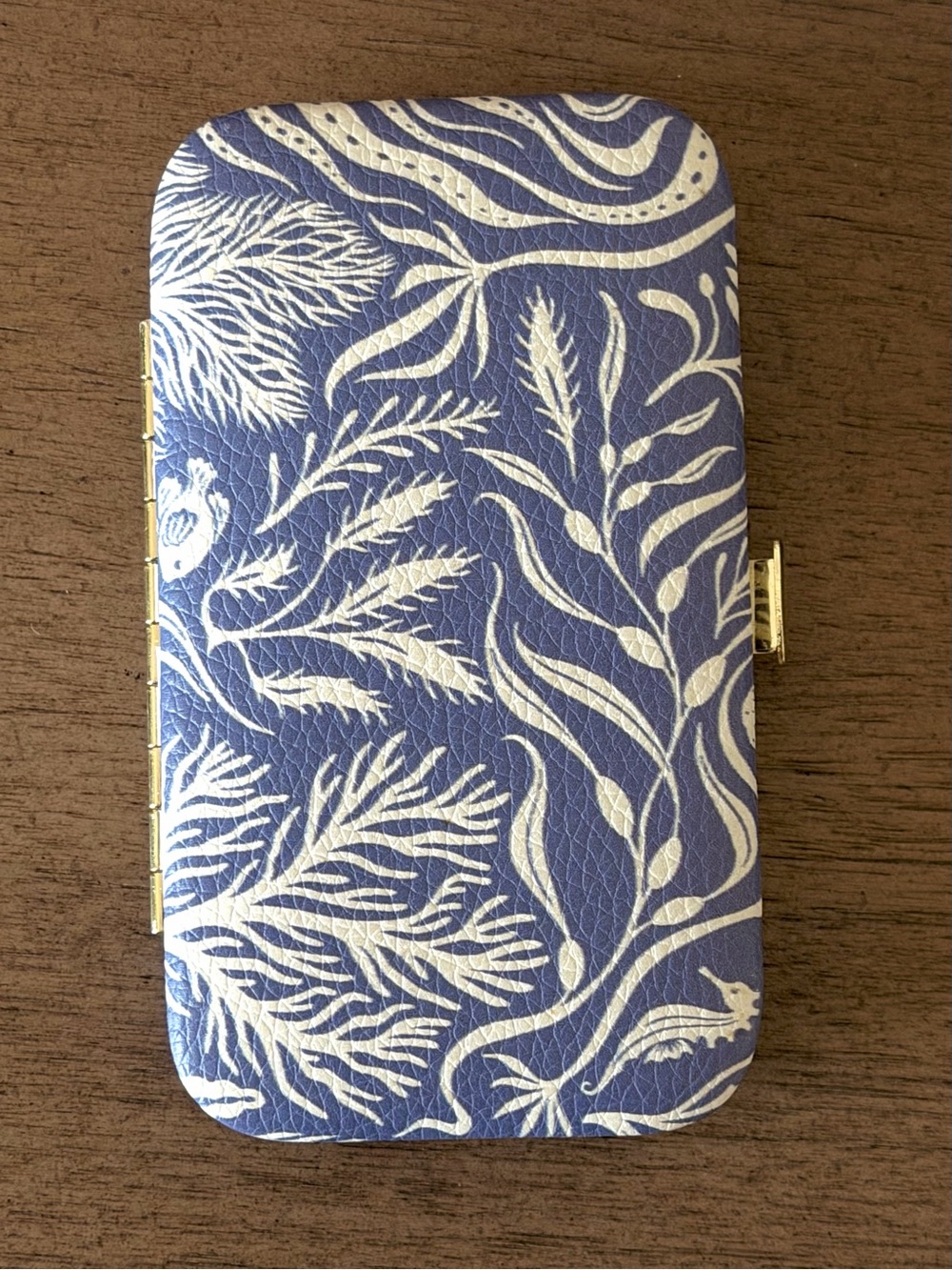 Chic Blue & White Floral Manicure Set